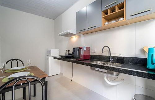 Apartamentos 1Qto, Cozinha Completa, até 4 hospedes Jr Catito - Foto 48