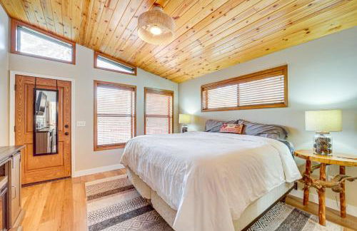 Strawberry Hideaway in the Pines with Hot Tub! - Foto 10