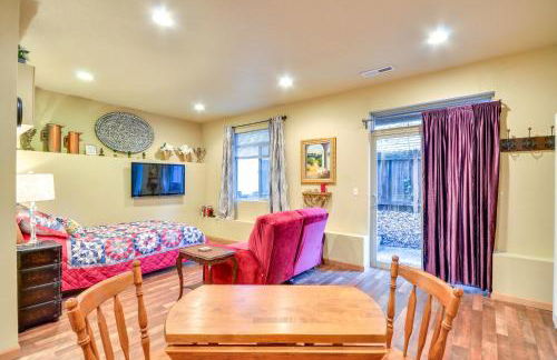 Inviting Studio with Patio, 15 Mi to Portland! - Foto 12