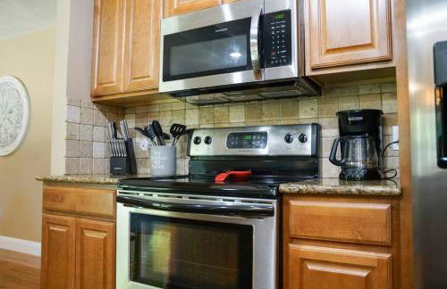 4BR/2.5BA Home boasting 2400sqft and Eat-in KTN - Foto 19