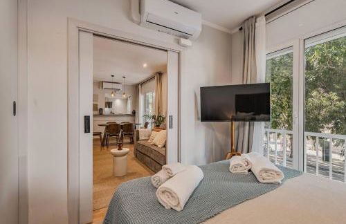 NEW Refurbished Modern Apartment - Photo 16