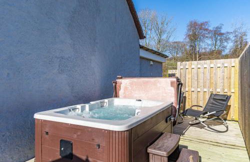 Gardener’s Cottage with Hot Tub - Foto 17