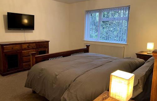 Large 5 Bedroom House Sleeps 10 Ideal for Contractors - Foto 10