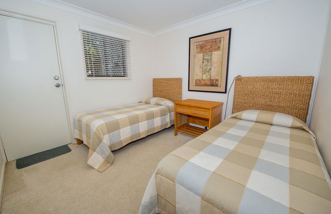 A Yachtsmans Rest Unit 4, 37 Victoria Parade - Photo 3