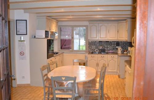 Gîte spacieux avec terrasse, 3 chambres, équipements bébé, à 16 km de Gérardmer - FR-1-589-23 - Foto 12