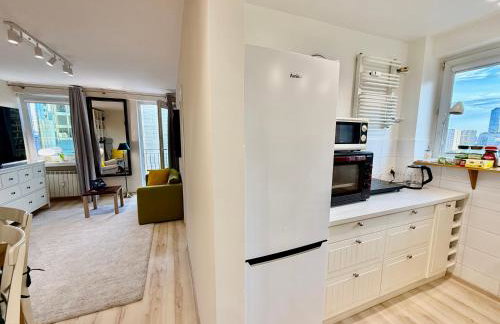 GREEN 5 AC Rondo ONZ metro WiFi 80'TV OLED Netflix HBO AppleTV Disney - Foto 45