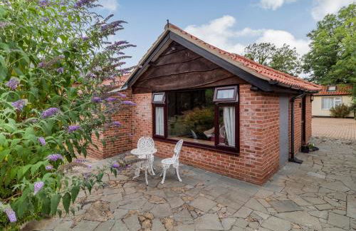 The Nest Box - Photo 13