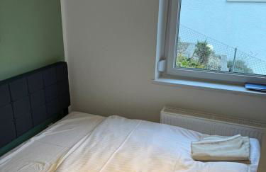 Firmen und Gruppen willkommen - 3 Schlafzimmer, luxuriöse Einzelbetten, Nahe Ulm - Foto 8