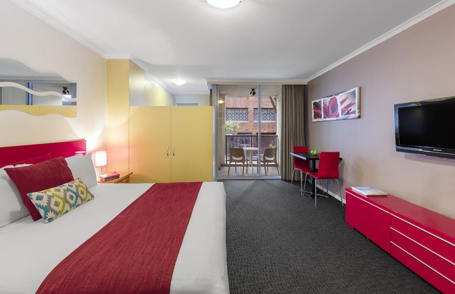 Nesuto Chippendale - Foto 7