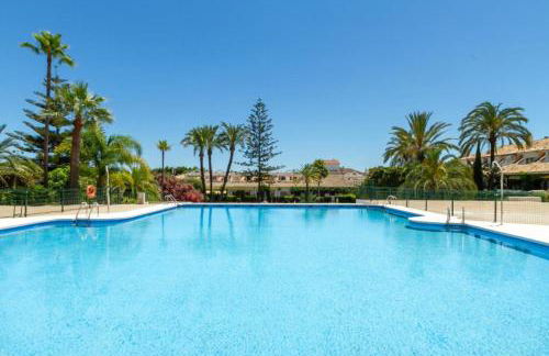 Iron House - Penthouse with Bathtub in Golden Mile & Roman Bridge - Foto 78