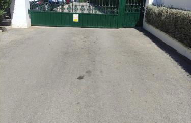 Casa Trebol Parquing Gratis - Photo 15