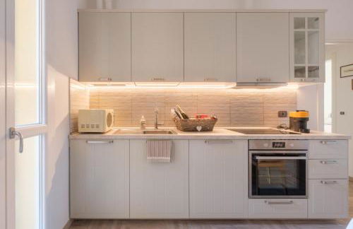 Brand New !!! Ancient BOLOGNA Centrale LIBERTY Style Completely RENOVATED 2025 - Photo 19