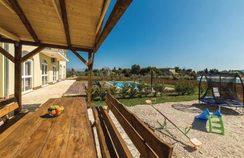 Family-friendly apartments with swimming pool Plano, Trogir - 24056 - Foto 9