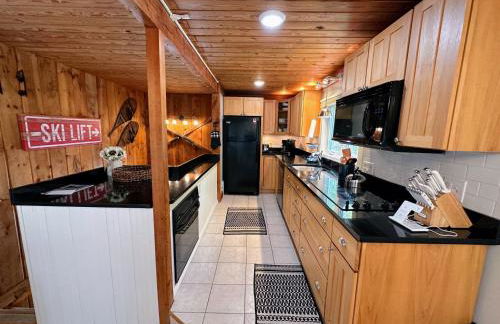 43TV peaceful retreat in the White Mountain fireplace fire pit large yard WiFi AC - Foto 12