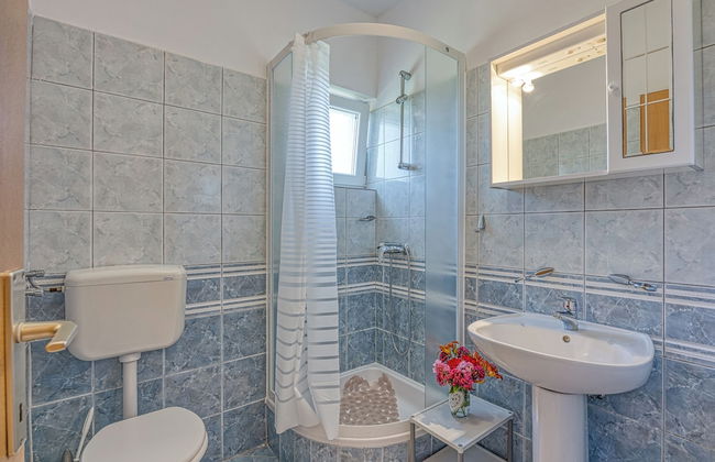 Seaview Apartment in Pasman A1 - Photo 7