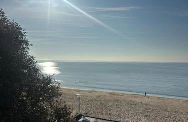 Coastal Retreat - Photo 1