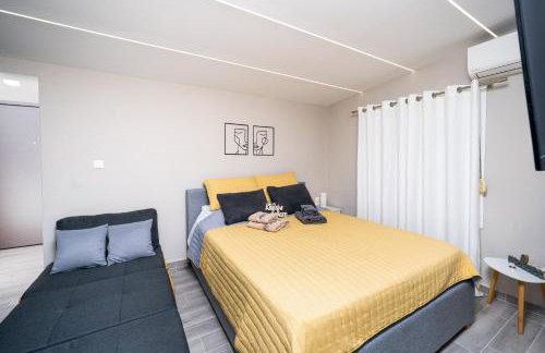 John's city center roof studio flat -panorama view - Photo 9