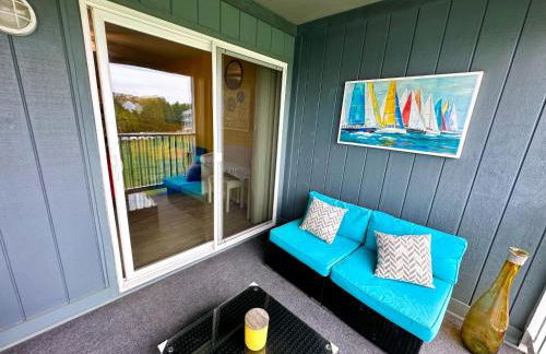 Stylish 2BR Condo Near Beach, Large Pool & Patio, Pet Friendly - Foto 46