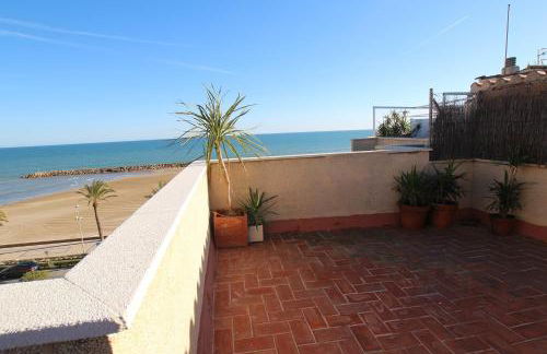 Espectacular ático dúplex con vistas al mar - Foto 13