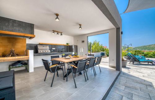 Luxury Villa Bava-5minutes to center - Foto 29