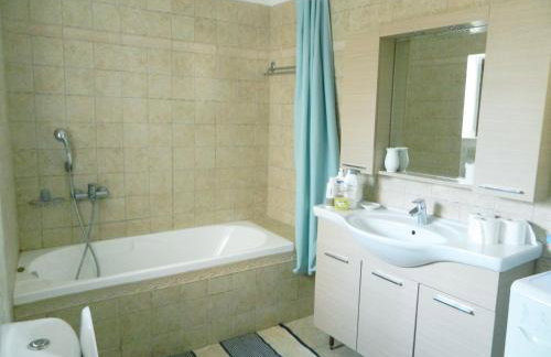 Ancient Retreat with 2-Storey Tower Gym Garden - Foto 18