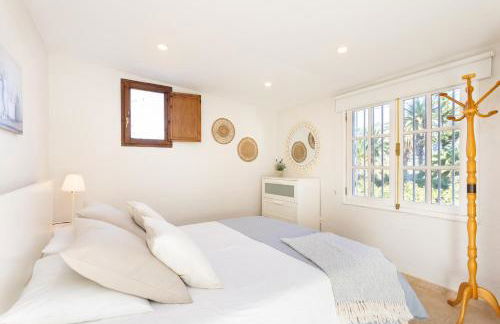 Home2Book Charming Cottage Juanita Among Avocados - Foto 13