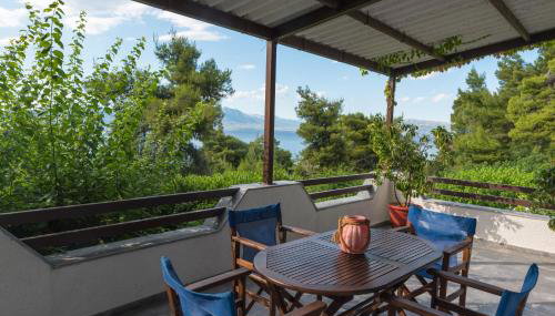 ILIOCHARI sea view apartments Oropos - Kalamos - Foto 4