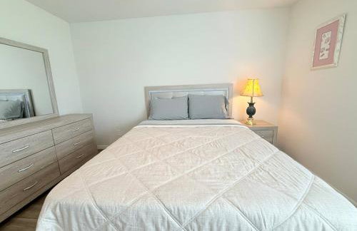 New 4-Bedroom Home – Perfect for Your Stay! - Foto 28