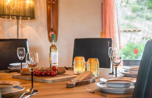 Charming French Villa with Pool - Foto 25