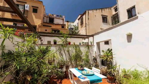 At Kalsa Quiet Flowered Terrace! Free Parking! Ideal for remote working! - Foto 5