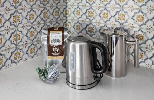 4Bedroom 2 Bath Home in Arts District-Smoky Row A Duplex - Foto 31