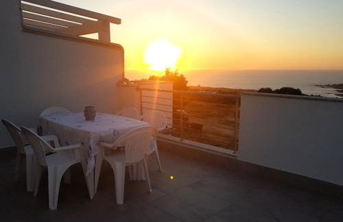 Terrace, air conditioning and private parking - Foto 2