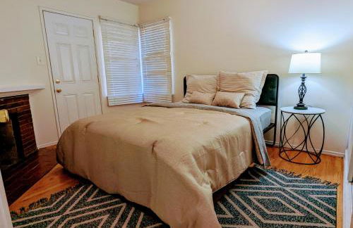 Entire House,Convinient location in Los Angeles , near Universal, Hollywood, Pets Friendly, Free WIFI - Foto 20