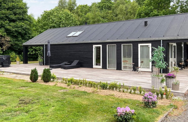 4 Star Holiday Home in Skals - Photo 1