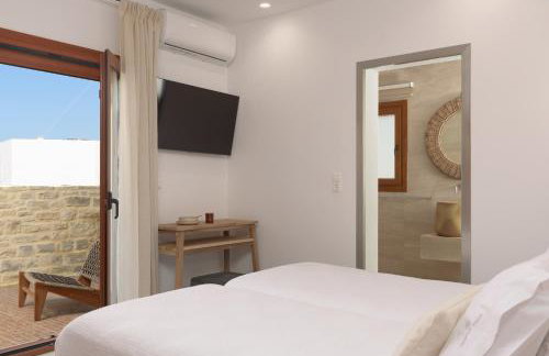 Jasmine Villa, with Heated Pool & Curated Design, By ThinkVilla - Foto 44