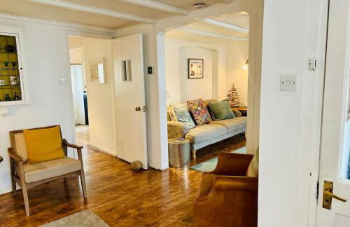 Fantastic Value Beautiful Cottage Close to the Sea Great Interior and Space - Photo 20