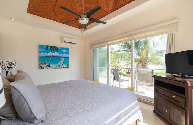 Beachfront Homes by Playa Paradise - Photo 27