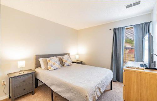 Charmosa 3Q/2.5B c/Jacuzzi * Vista Lago * - Foto 16