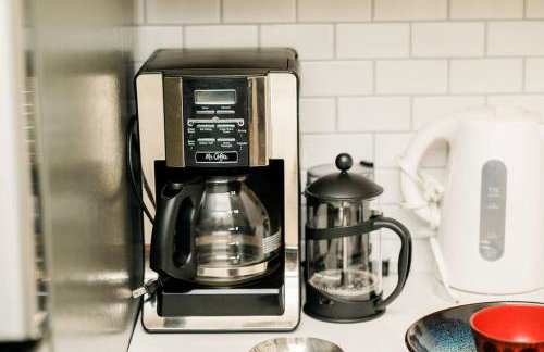 Studio Suite - No Steps - Walkable & Free Parking - Foto 8