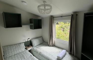 The Lodge, dog friendly rural retreat - Photo 8