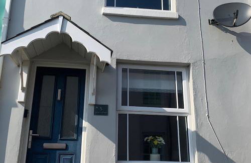 Quaint cottage in Ventnor with sea views - Foto 1