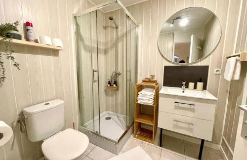 Grand Studio Chez Soi - Queen size bed - Terrasse - Foto 11