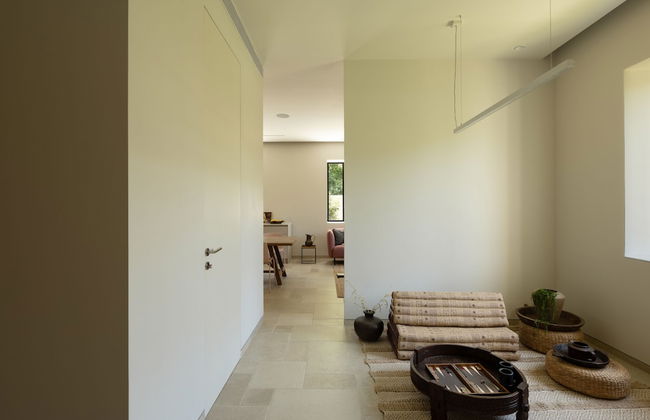 The Y House - Photo 30