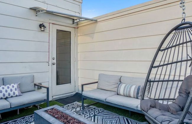 Urban Jungle Retreat in the HTX Skyline - Foto 36