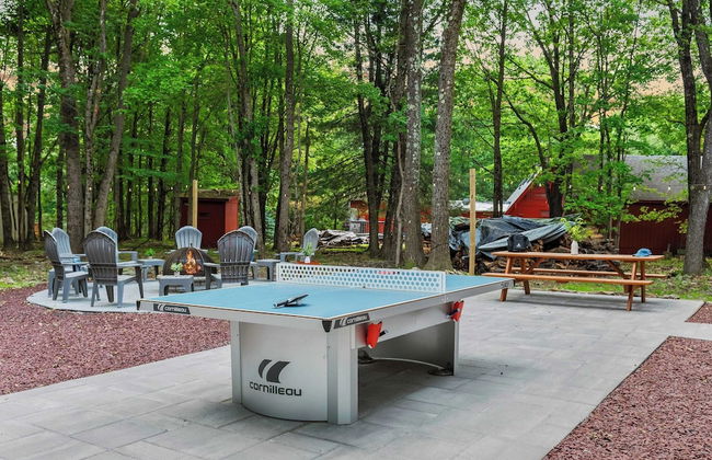 Maple Oasis by Avantstay Newly Built w/ Hot Tub, Game Room & Fire Pit - Photo 1