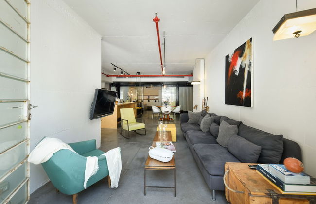 Unique and Spacious 2BR Apt with Terrace - Photo 23