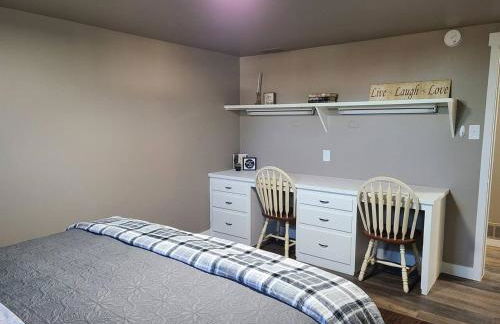 No Cleaning Fee BYU Creamery WD 65 TV King - Foto 22