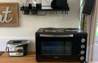 1 mile from Harry Potter Tour Self Contained Flat One bedroom plus new sofa bed in lounge - Foto 10