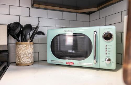 Three BR near Metlife with Laundry & Parking - Foto 19