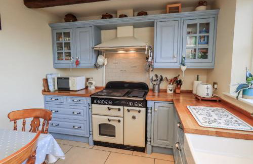 Orchard House - Photo 14